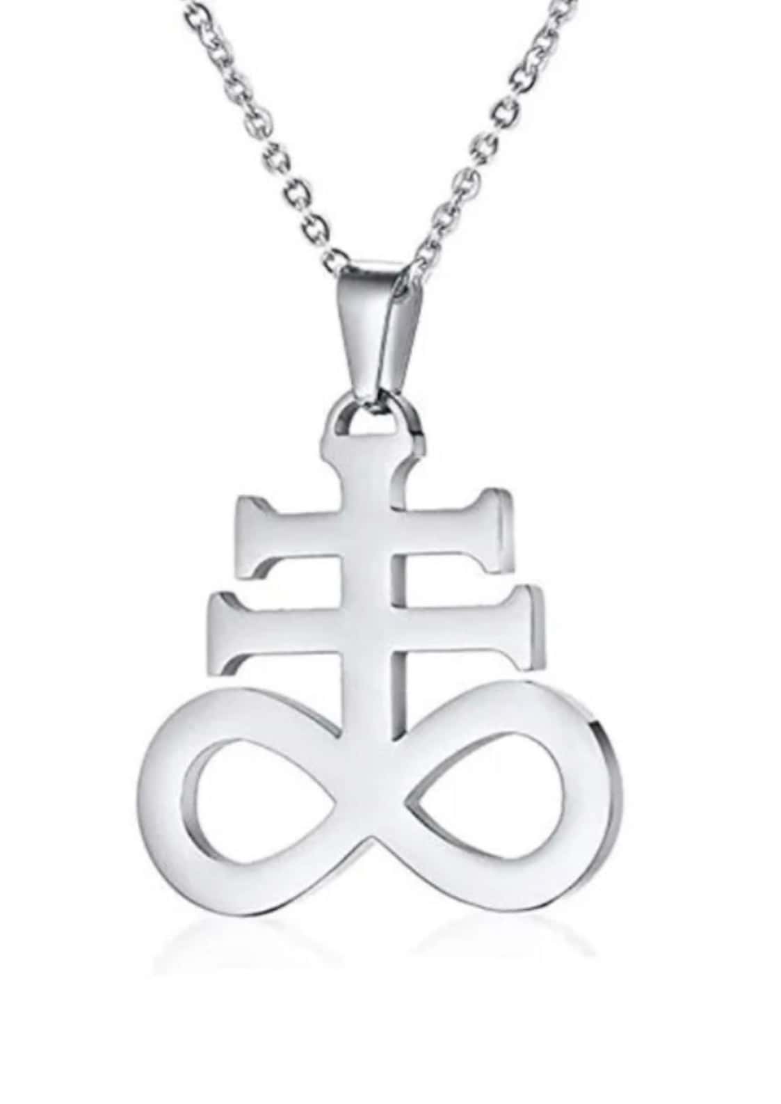 Silberne infinity-symbol halskette mit kreuzdesign aus edelstahl von lizenziertes bekleidungsunternehmen ltd gaia lizensierte kleidung
